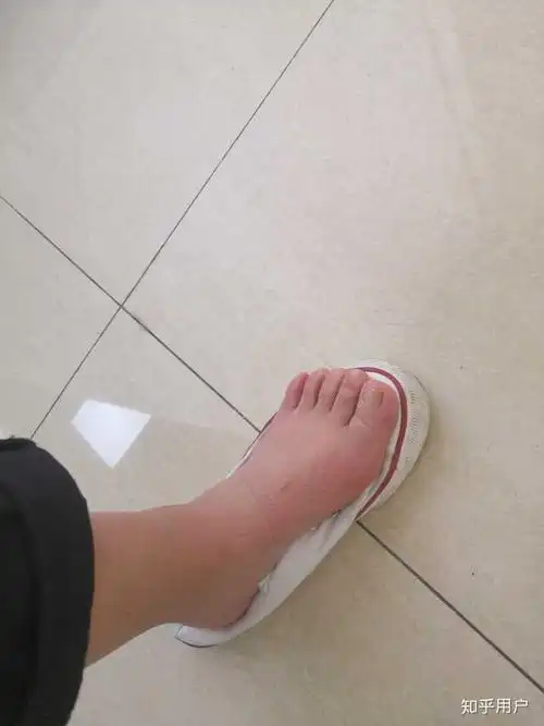女生脚宽是一种什么体验?