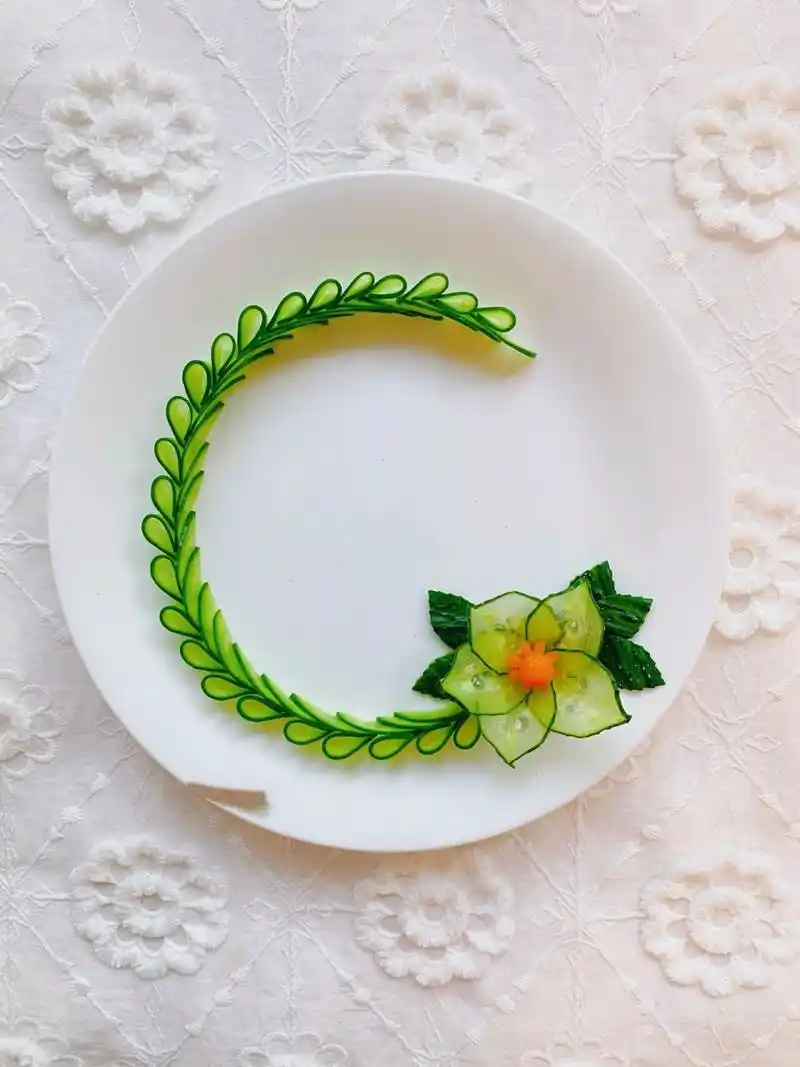 盘饰|黄瓜创意围边摆盘～91 食材:黄瓜,胡萝卜