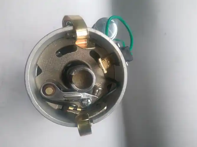 汽车分电器及其零配件