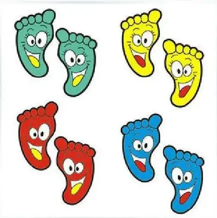 幼儿园小朋友脚印简笔画