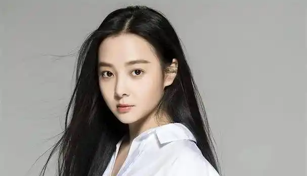 杨丽晓,在《少年包青天3》中饰演小狸,如今逆袭美得不可方物_观众