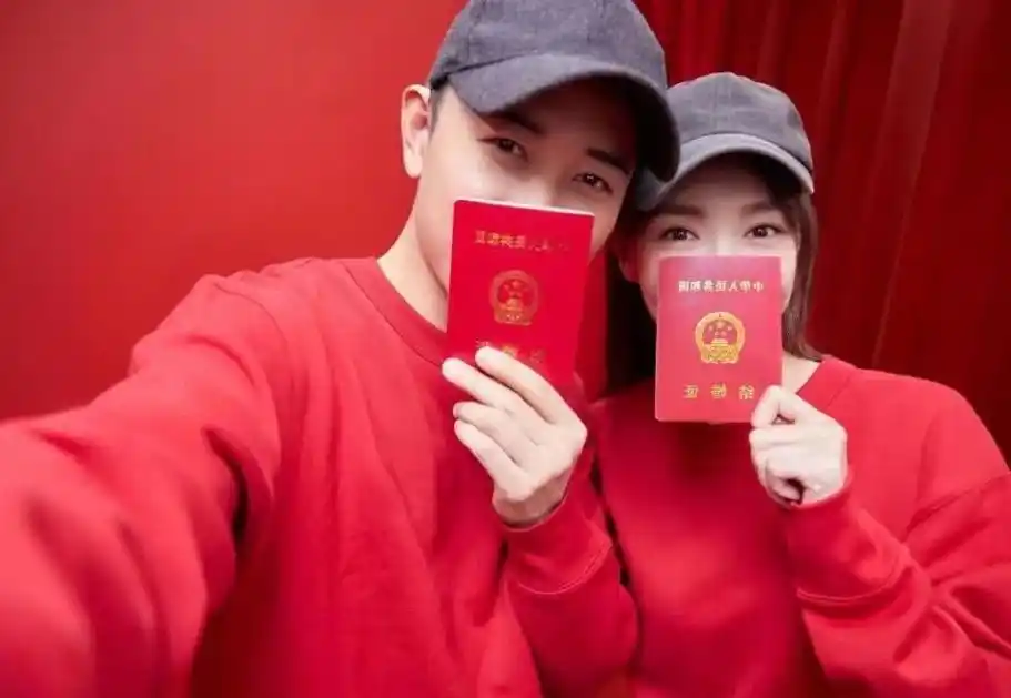 以上内容由腾讯混元大模型生成,仅供参考05唐嫣的老公罗晋懂得为别人