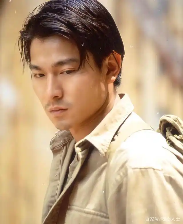 整理了一组刘德华的稀有照片,希望大家喜欢!