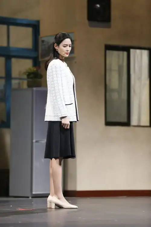 你们喜欢王媛可的穿搭风格吗?欢迎留言哟!