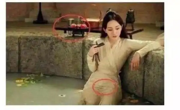 史上最"尬"穿帮镜头,鲁智深纹身掉色忍了,杨幂露了啥