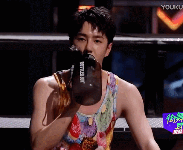 跳舞肌肉线条都感觉特别充满力量嘿嘿(2961ω6129)#王一博