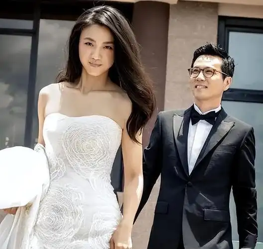 汤唯与田雨分手17年:她嫁韩国丈夫,给父亲买房车,他现状如何?