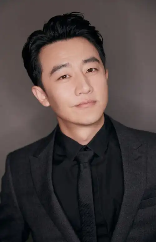 黄轩电视剧品质盛典魅力写真图片