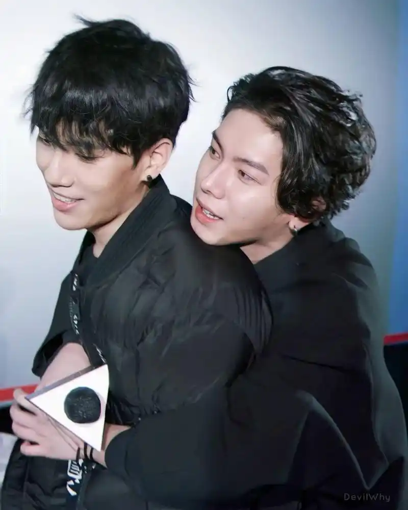 第二名的逆袭发布会图片:林子闳杨宇腾太会了