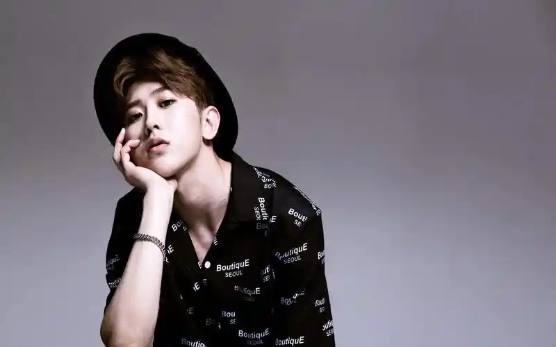 《大陆明星图集》帅气男明星蔡徐坤帅气写真高清图片桌面壁纸图片大全