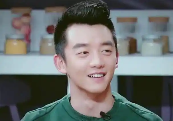 奔跑吧官宣蔡徐坤的加盟是跑男最后的努力