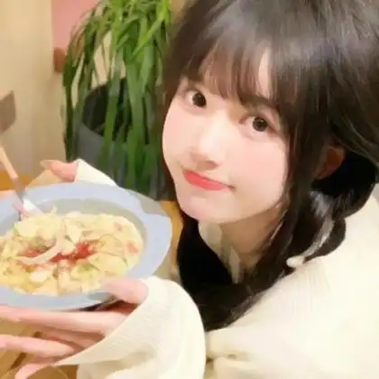 qq头像女生2022最火真人高清图片