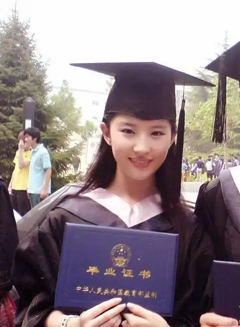 北电回复刘亦菲入学问题系美国籍符合留学生资格