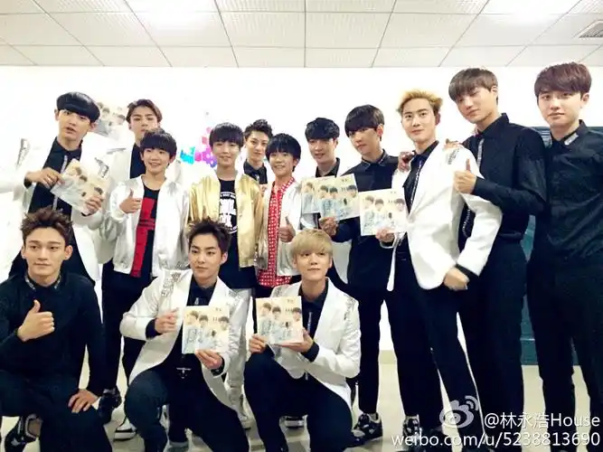 exo12人与tfboys合照高清