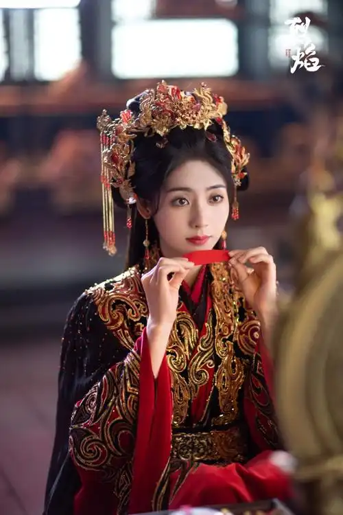 邢菲超话02#邢菲的白菜种植园#「来点小菜」今天是最美的白菜@邢菲