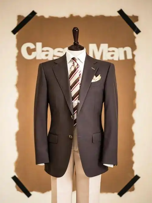 总有人问婚礼90上新郎应该穿什么颜色71