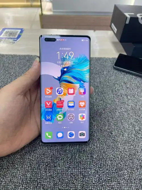 出华为mate40pro秘银色5g版本