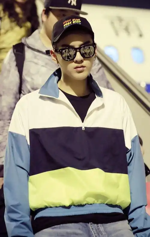 吴亦凡约炮风波女主整容前旧照 撞脸赵丽颖