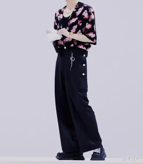 有鹿晗站着的全身照吗? - 知乎