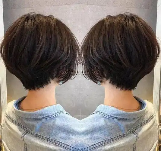 10款短发烫发发型时髦洋气又百搭真心好看