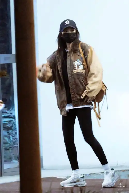 杨幂私服##杨幂上海机场穿搭##今日星拍放送