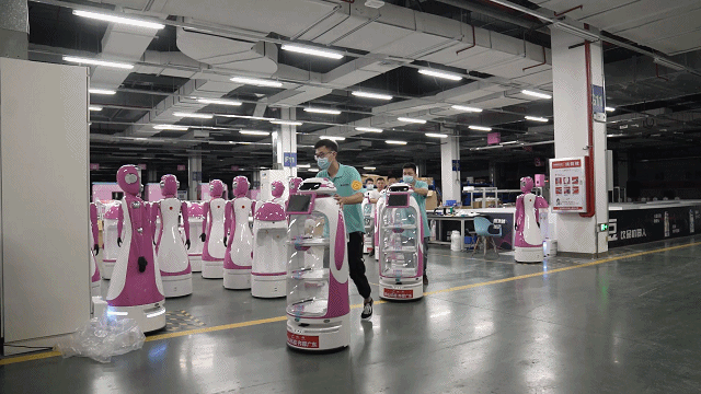 千玺机器人已上岗!隔离社区物资配送杠杠的!