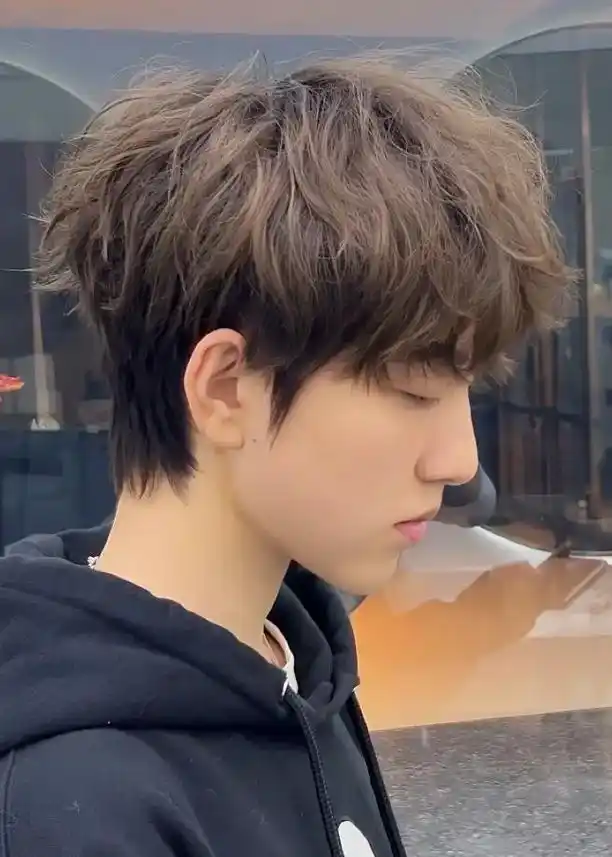 00后最酷的发型是什么样#附近哪里做头发好 #成都理发哪里好 #男生