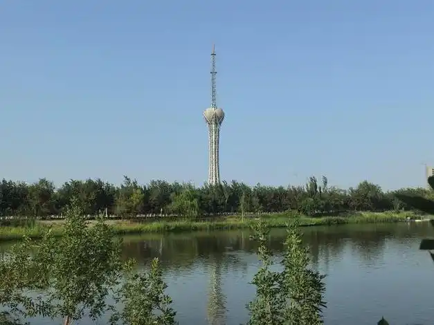 沿着河湖看新疆丨白杨河华丽蜕变美如画