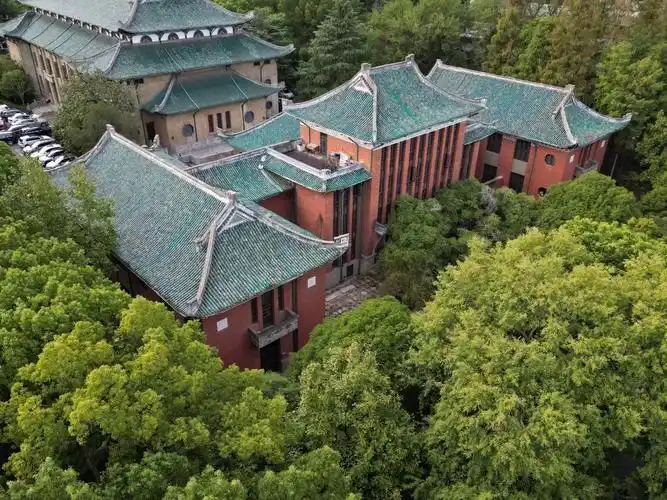 湖南大学校园网络通讯站 - 中国大学生在线