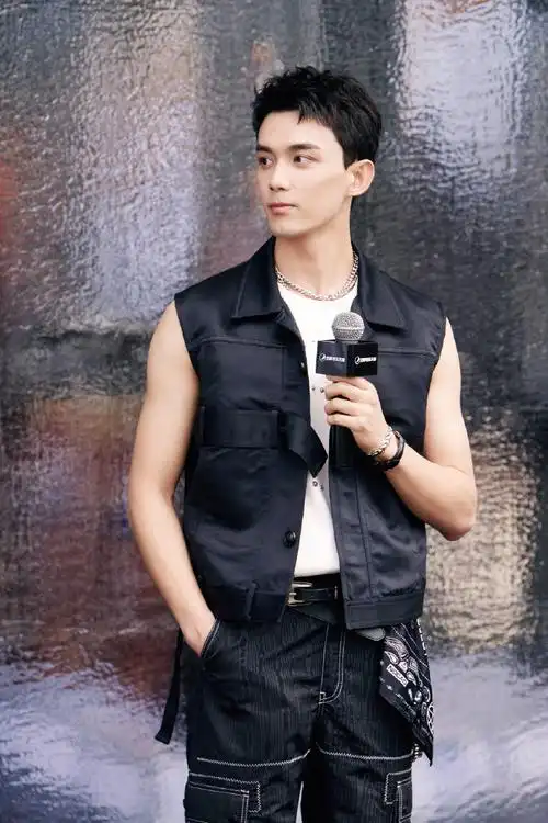 百事无糖生可乐#重现91@吴磊leo生爽挑战!