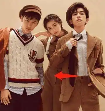 关晓彤同台178易烊千玺,腰线出现神奇一幕,不知该羡慕谁_身高_王俊凯