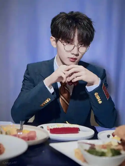 时代少年团队长-马嘉祺