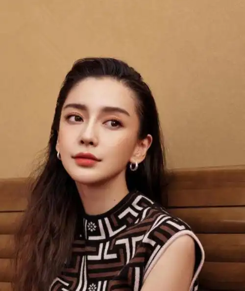 半人高玫瑰花束太抢镜,9张照片令人激动|杨颖|模特|郑中基|奔跑吧