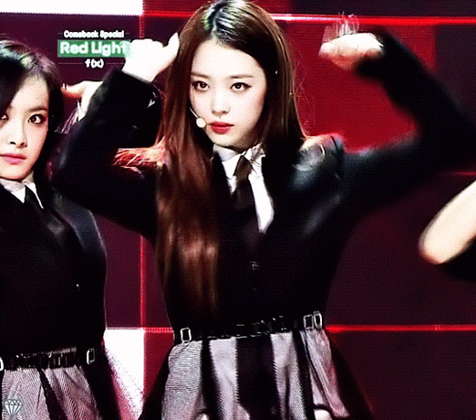 崔雪莉#    140706 人歌《red light》99 黑色西装领带搭配长直发