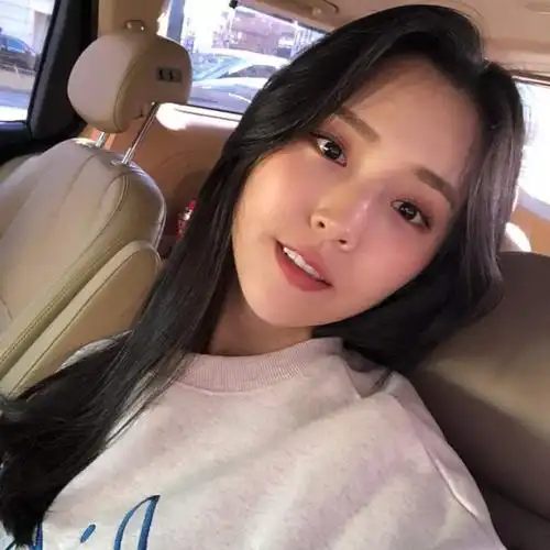 韩国女演员金智恩确诊新冠与南宫珉正在拍摄黑色太阳