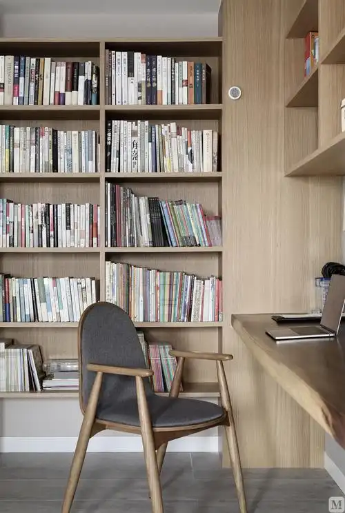 简约书房书柜装修效果图