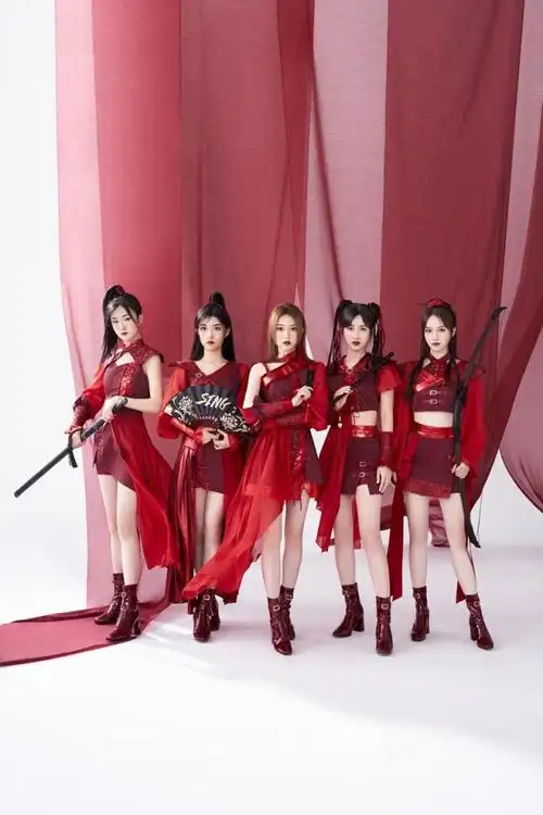 sing女团新歌《墨影》诠释女性力量 唱出风驰电掣侠女风范