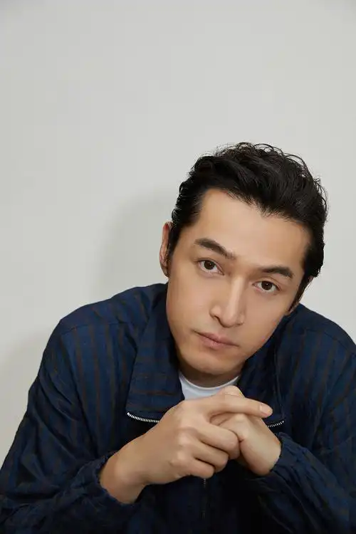 "胡歌"成两家上市公司股东?