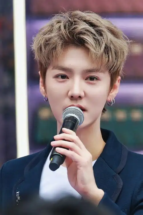 鹿晗0420手机相册分享计划