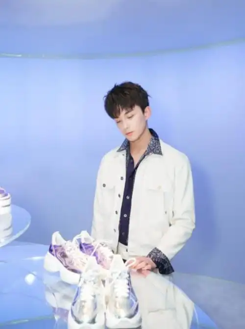 一场路演彻底戳穿了吴磊的本性他给青年演员们提了醒