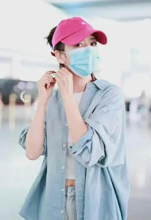 40岁佟丽娅现状:带9岁儿子阿那亚度假,儿子肉嘟嘟好可爱|杨幂|古装