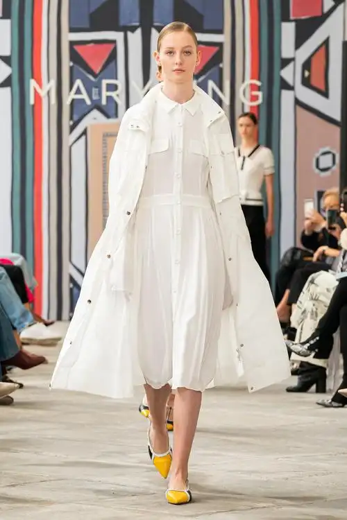 秀场 2021春夏 米兰时装周 米兰 发布会类型 意大利 欧美 国际 流行