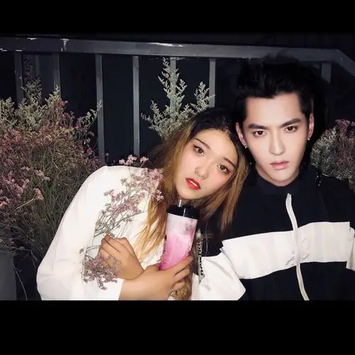 吴亦凡的老婆上线了 快把小交上来 4872     121 赞