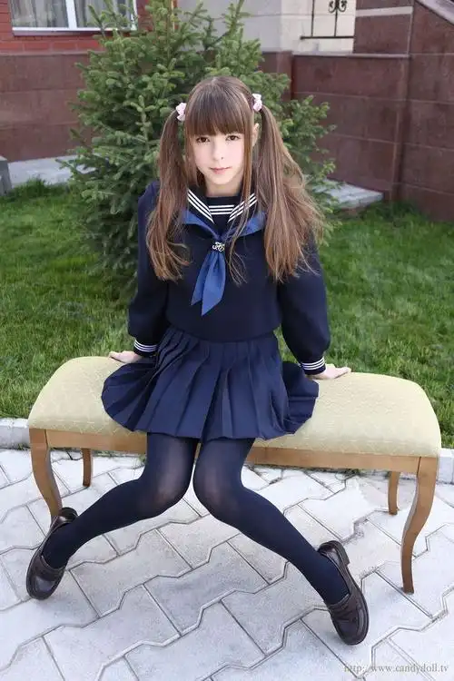 双马尾萝莉水手服黑裤袜100p第一弹