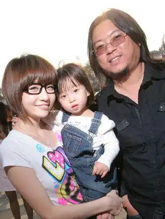 高晓松酒驾显赫家世背景曝光 曾恋阿朵情路历程乍舌