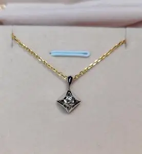 000人付款淘宝周大福30分骄人系列钻石坠,标价不含项链tb612718929