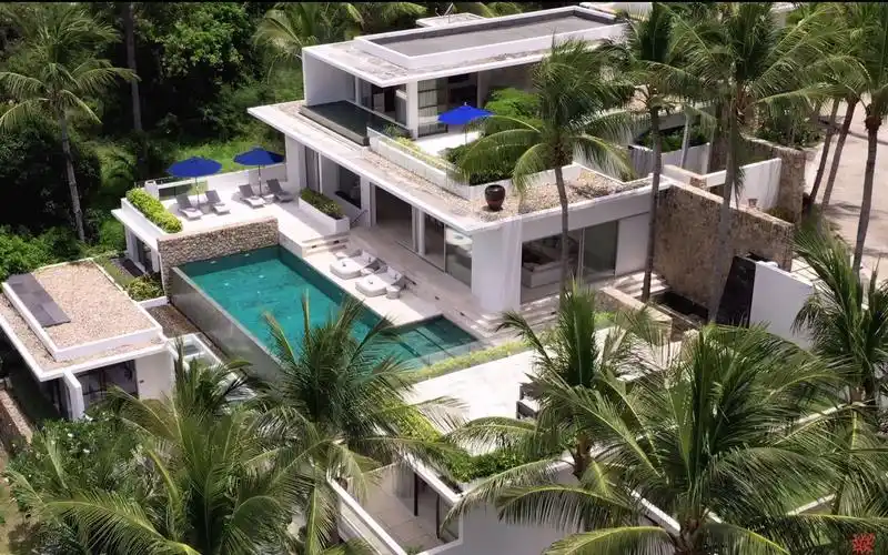 曾蒙私人庄园 6 床现代别墅