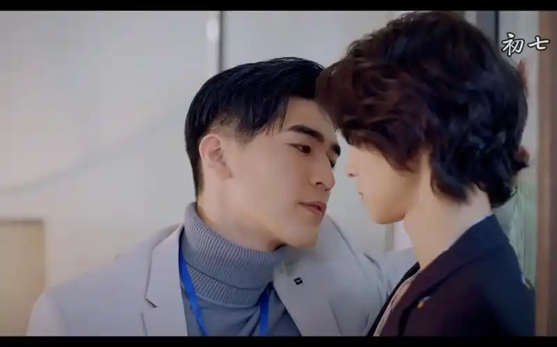 『萧立呈/藤沐仁』"你有着冬天的侧脸 而我是炙热的夏天"