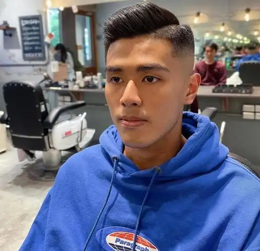 2020年末最火男生发型6款,时髦个性显帅气,狼尾头值得尝试