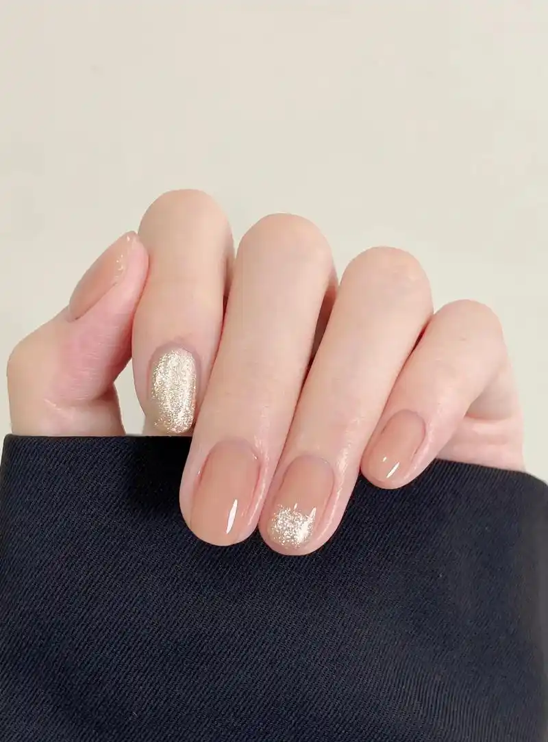 温柔裸色美甲跳色来啦!